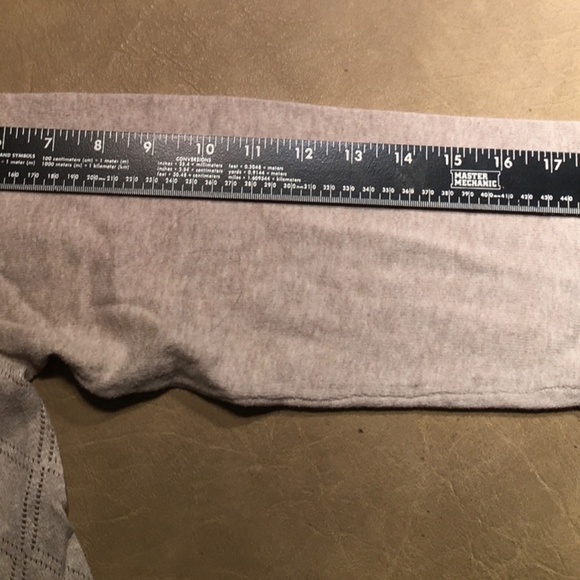 H & M Pullover V-neck sweater, SPRING SUMMER, Oatmeal BEIGE, Women’s Large - Picture 6 of 8